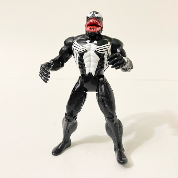 1994 Spiderman The Animated Series Jaw Chomping Venom 5" - Picture 1 of 15